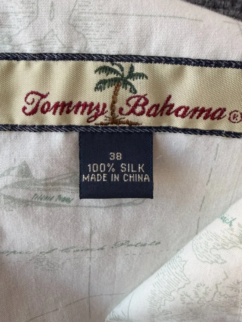 Tommy Bahama 100% Silk Black Pleated Shorts Size 38